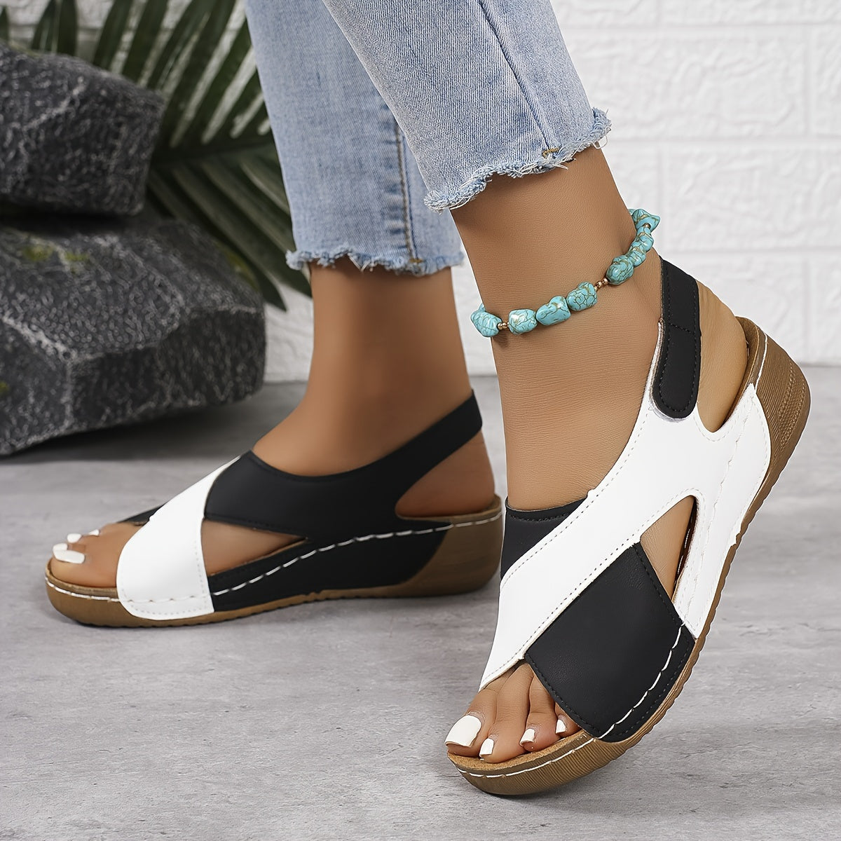 Ainsley - Orthopaedic Sandal