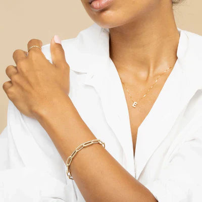 Love letter initial necklace | Gold